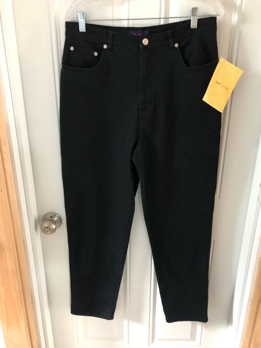 NWT Denim & Co. Black Stretch Jeans Size 14